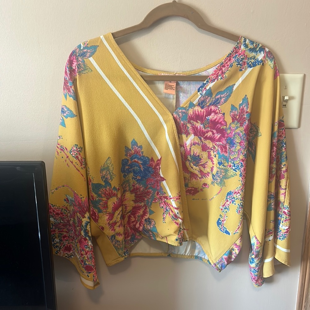 Flying tomato floral long sleeve
